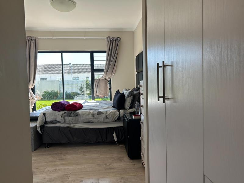 3 Bedroom Property for Sale in Sunningdale Western Cape